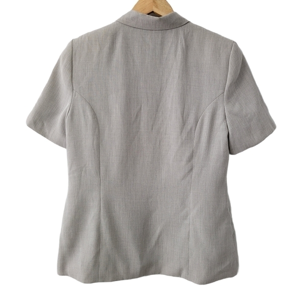 Grey Short Sleeve Women's  Blazer Shacket Jacket Size 8 - Picture 3 of 9